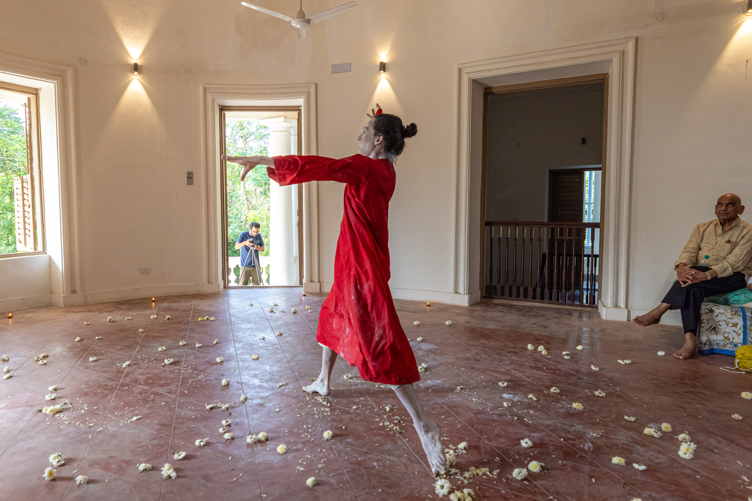 20240125155236 R5D 6255