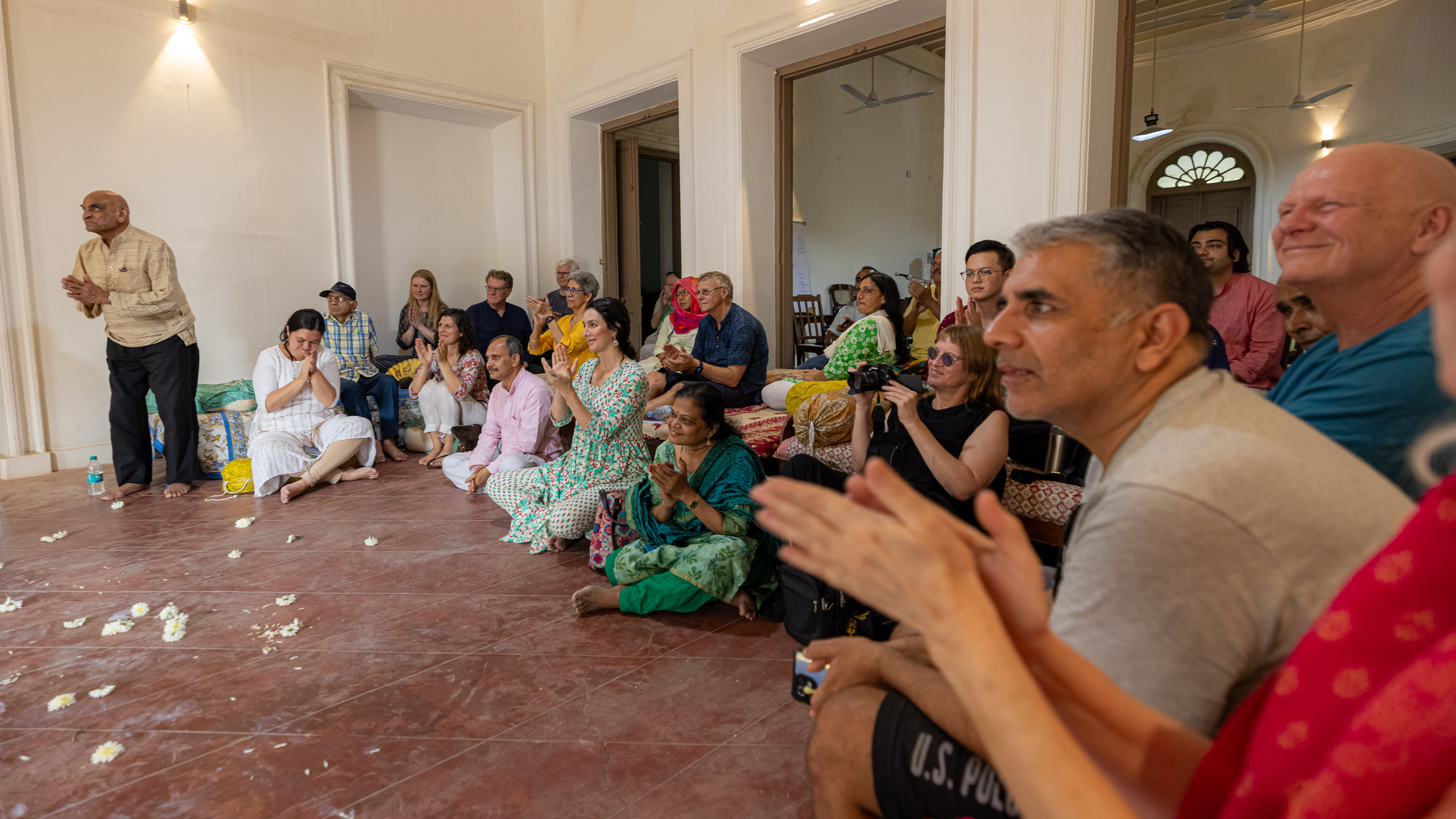 20240125155621 R5D 6481