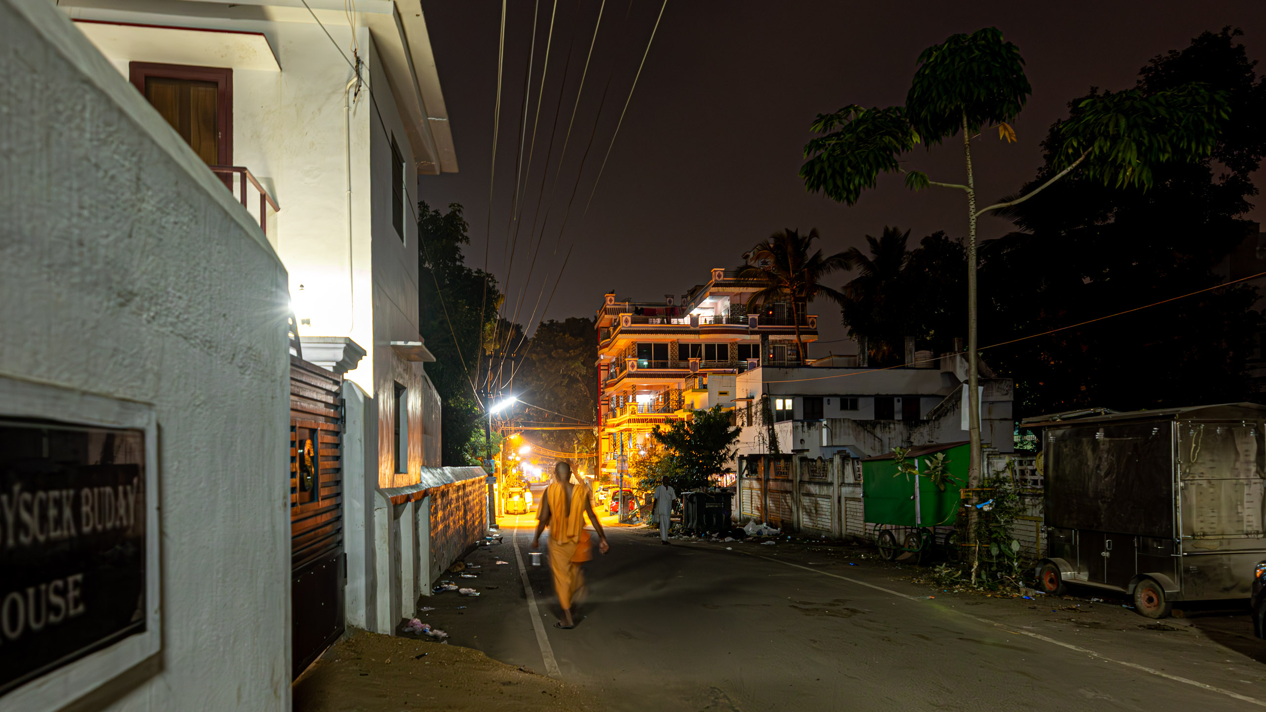 20231222190130 R5D 6170 e